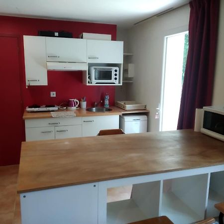 エクス＝アン＝プロヴァンスStudio En Rez-De-Jardin Dans La Verdureアパートメント エクステリア 写真